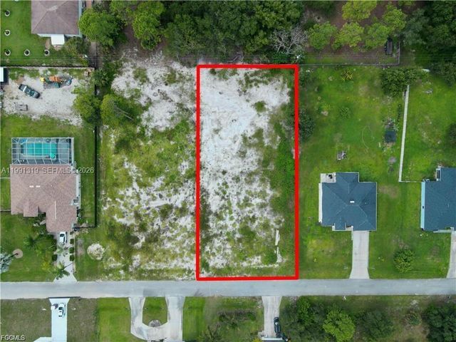 609 COLUMBUS AVE, Lehigh Acres, FL 33972