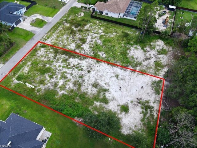 609 COLUMBUS AVE, Lehigh Acres, FL 33972