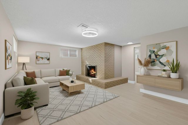 2917 Espanola Street NE, Albuquerque, NM 87110