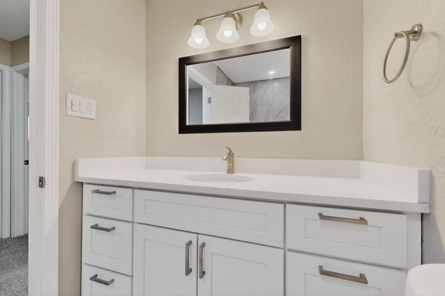 2917 Espanola Street NE, Albuquerque, NM 87110