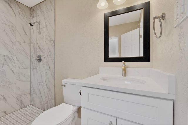 2917 Espanola Street NE, Albuquerque, NM 87110