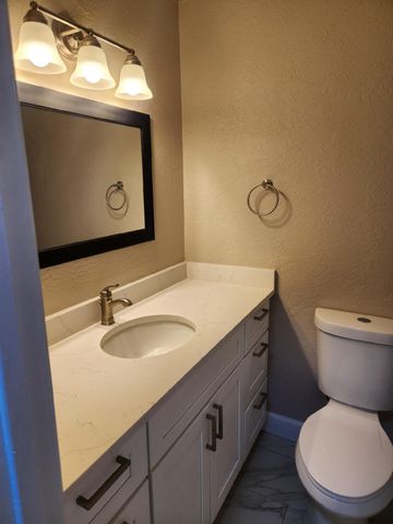 2917 Espanola Street NE, Albuquerque, NM 87110