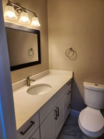 2917 Espanola Street NE, Albuquerque, NM 87110