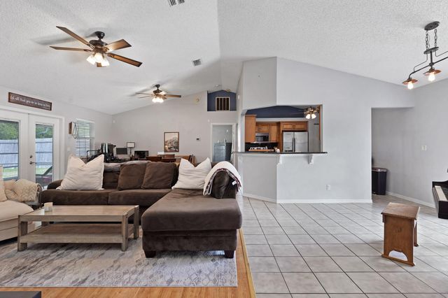 4861 Winton Circle, St Augustine, FL 32086