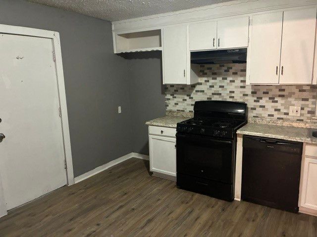 514 E Sears Street, Denison, TX 75021