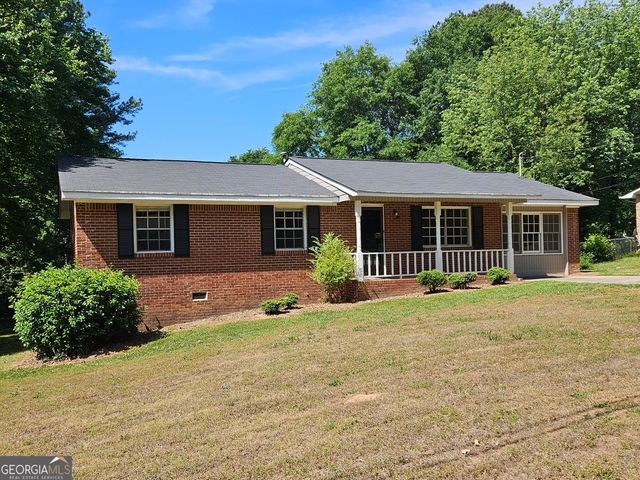 858 Pine Shadow Lane, Winder, GA 30680