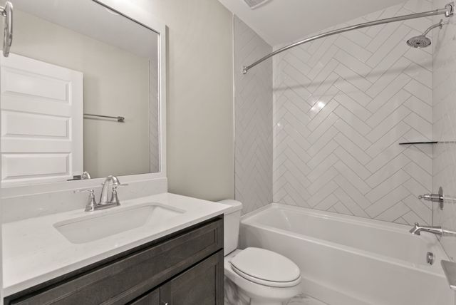600 Summit Trl, Nashville, TN 37207
