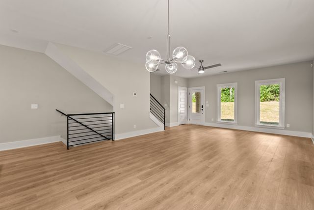 600 Summit Trl, Nashville, TN 37207