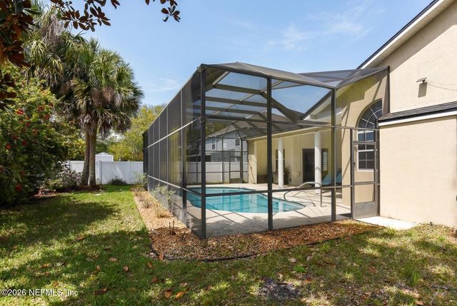 9 LONDON DR Drive, Palm Coast, FL 32137