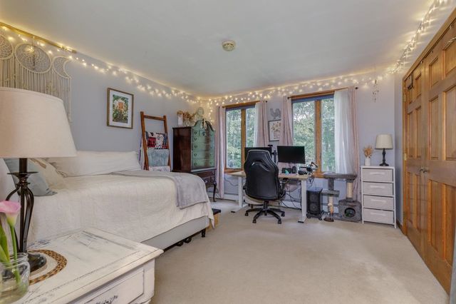 76 Hampstead Road, Danville, NH 03819