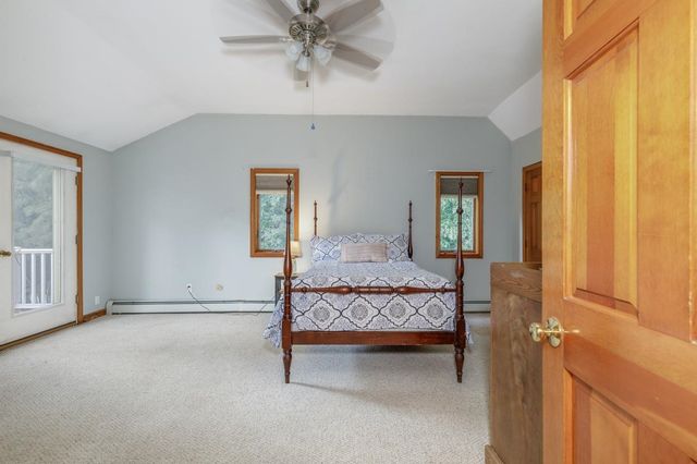 76 Hampstead Road, Danville, NH 03819