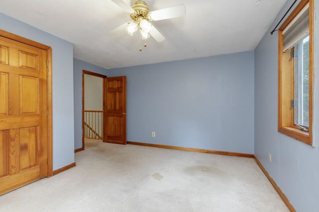 76 Hampstead Road, Danville, NH 03819