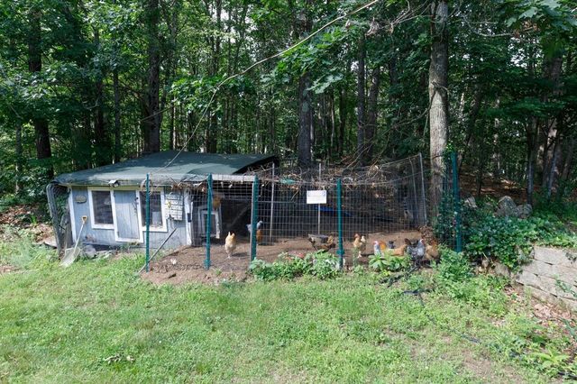 76 Hampstead Road, Danville, NH 03819