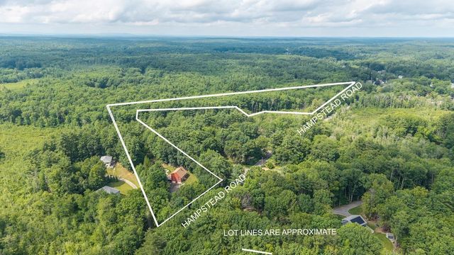 76 Hampstead Road, Danville, NH 03819