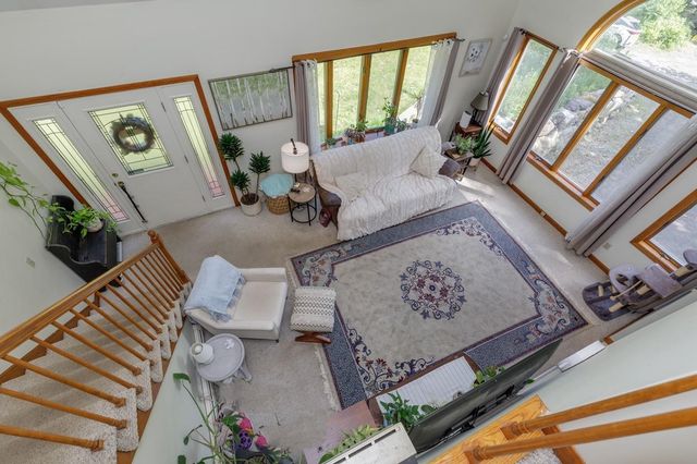 76 Hampstead Road, Danville, NH 03819