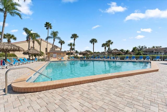 5020 BRITTANY DRIVE S 118, St Petersburg, FL 33715