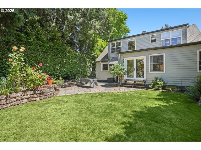 7211 Sw BRIER Pl, Portland, OR 97219
