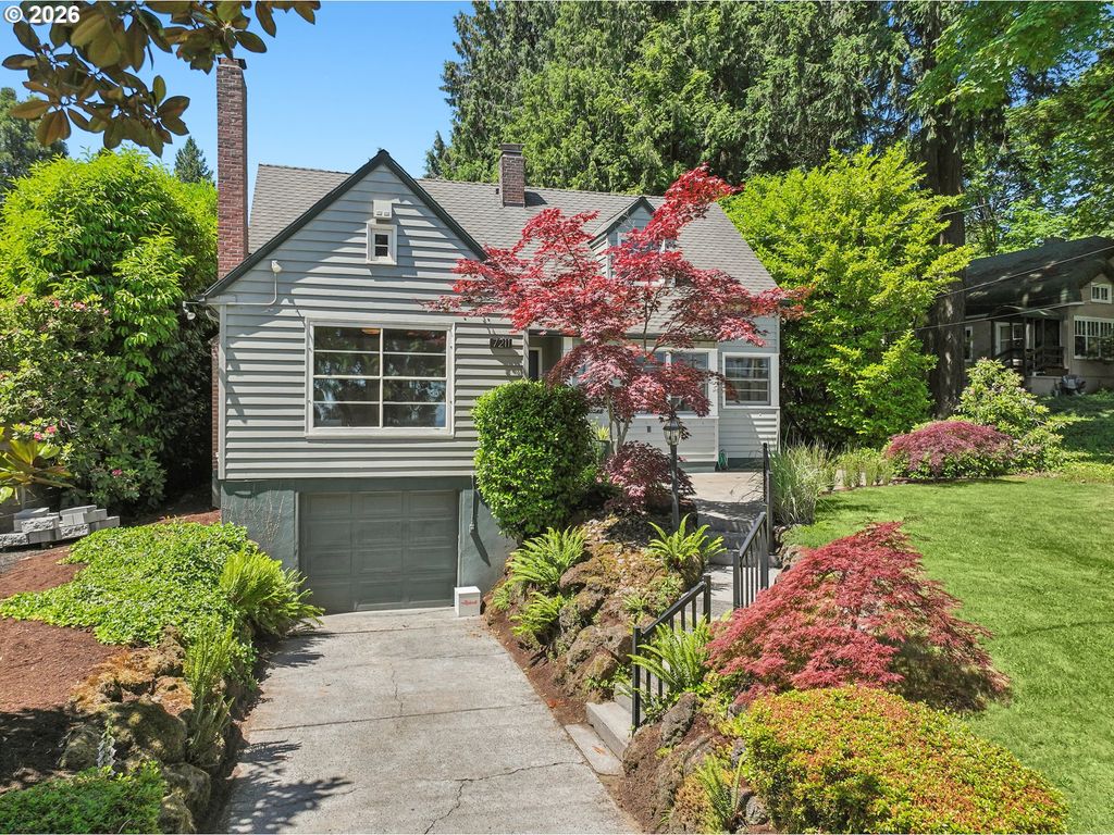7211 Sw BRIER Pl, Portland, OR 97219
