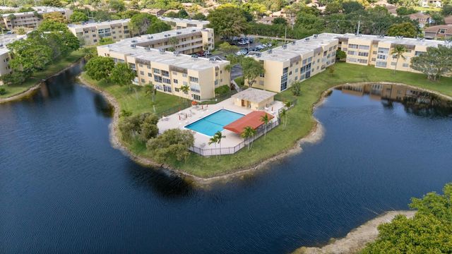 5890 NW 64th Avenue 308, Tamarac, FL 33319