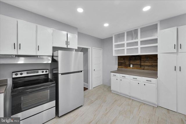 320 SPRING GARDEN ST, Pottsville, PA 17901