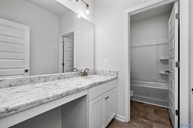 20164 Brook Valley Drive, Athens, AL 35611