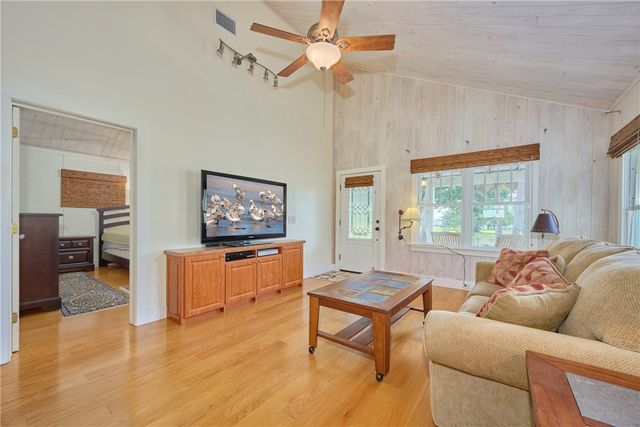 13265 Old Dixie Highway, Sebastian, FL 32958
