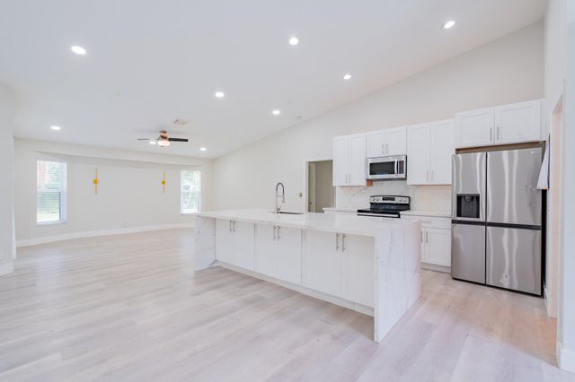 15845 83rd Lane N, The Acreage, FL 33470