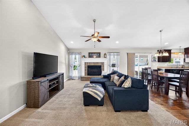 309 Turkey Roost Lane, Troy, MO 63379