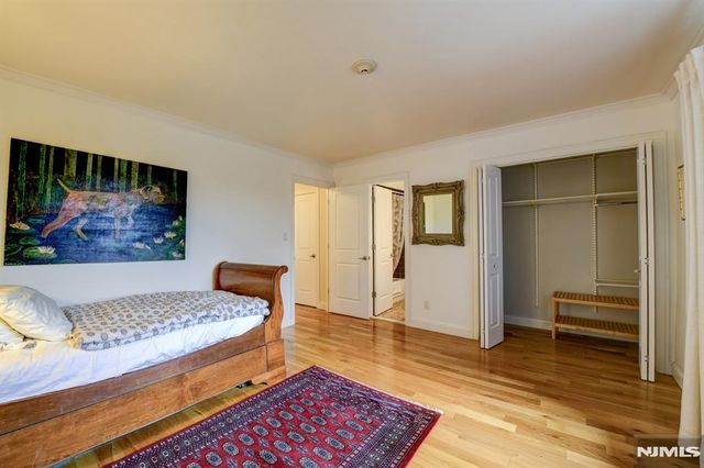 598 Sanderling Court, Secaucus, NJ 07094