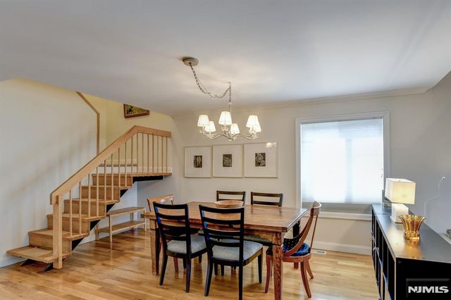 598 Sanderling Court, Secaucus, NJ 07094