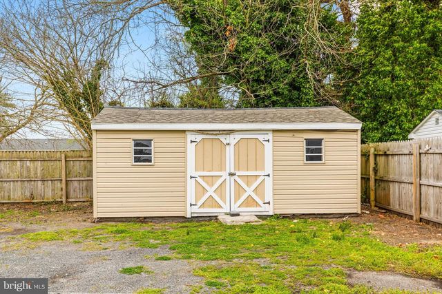 308 E CEDAR LN, Fruitland, MD 21826