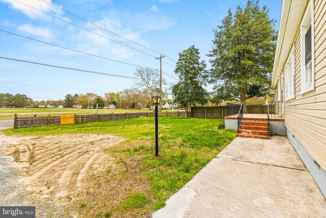 308 E CEDAR LN, Fruitland, MD 21826