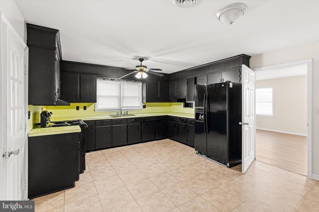 308 E CEDAR LN, Fruitland, MD 21826