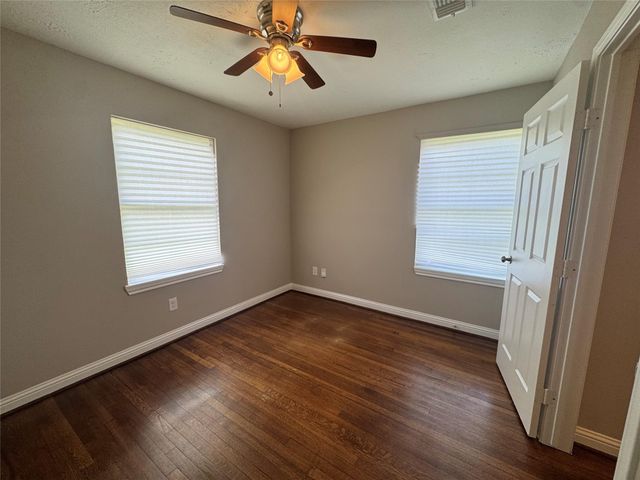 814 Globe Street, Houston, TX 77034