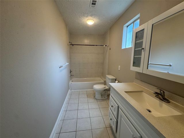 814 Globe Street, Houston, TX 77034