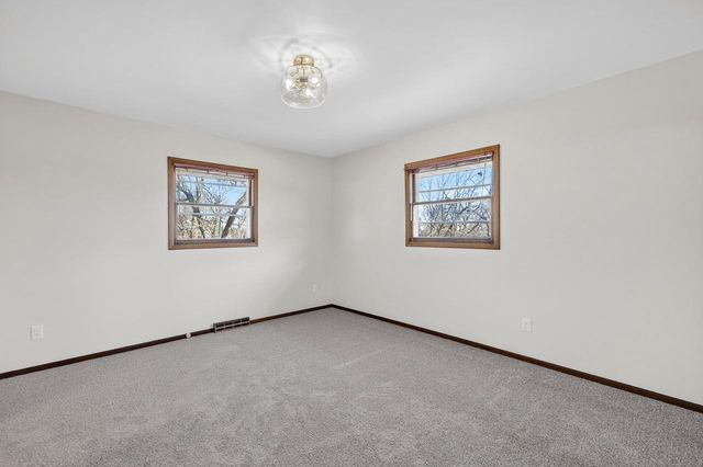 5736 Pembroke Drive, Fitchburg, WI 53711