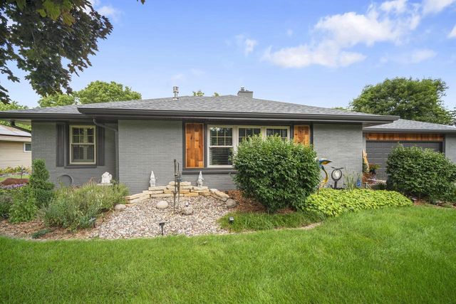 3414 W Pelican LANE, Brown Deer, WI 53209