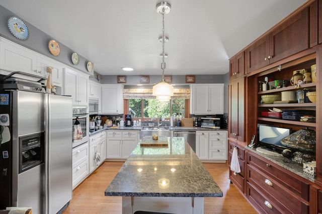 3414 W Pelican LANE, Brown Deer, WI 53209