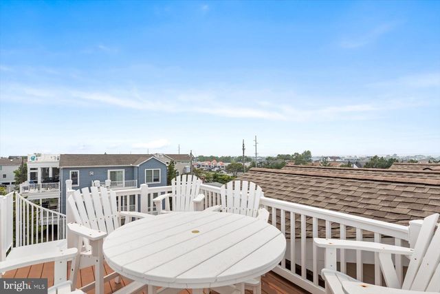 7 S 9TH ST, South Bethany, DE 19930