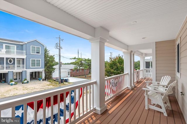 7 S 9TH ST, South Bethany, DE 19930
