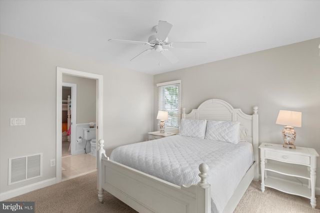 7 S 9TH ST, South Bethany, DE 19930