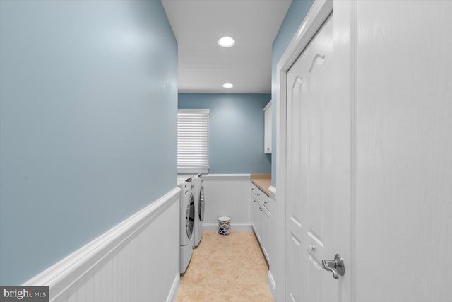 7 S 9TH ST, South Bethany, DE 19930