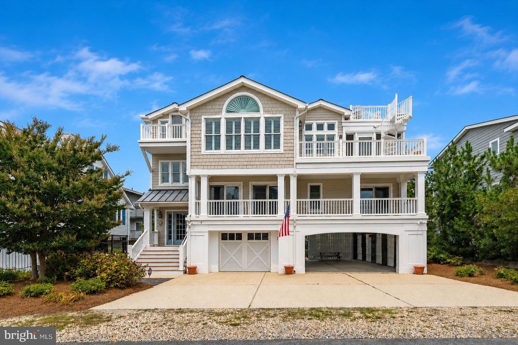 7 S 9TH ST, South Bethany, DE 19930