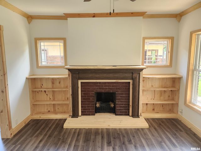 2028 S 4TH Street, Springfield, IL 62703