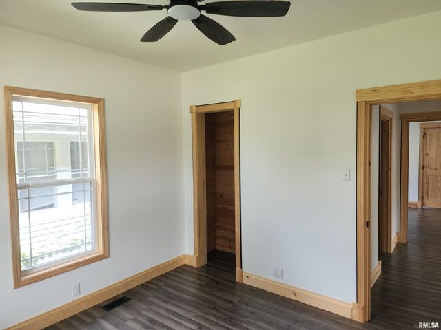 2028 S 4TH Street, Springfield, IL 62703