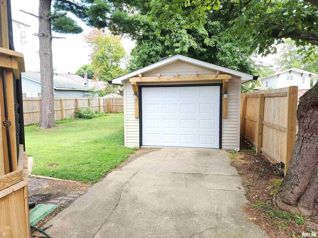 2028 S 4TH Street, Springfield, IL 62703