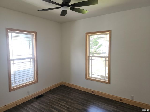 2028 S 4TH Street, Springfield, IL 62703
