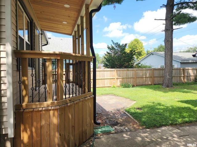 2028 S 4TH Street, Springfield, IL 62703