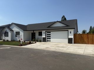 3129 Monaco Court, Medford, OR 97504