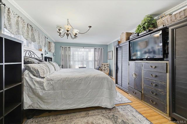 35 Alice Court, East Rockaway, NY 11518